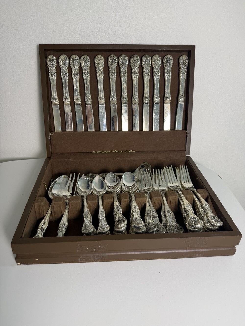 FB Rogers FRENCH ROSE Ornate Silver Plate Flatware Set 63 Piece Serves 12 Case